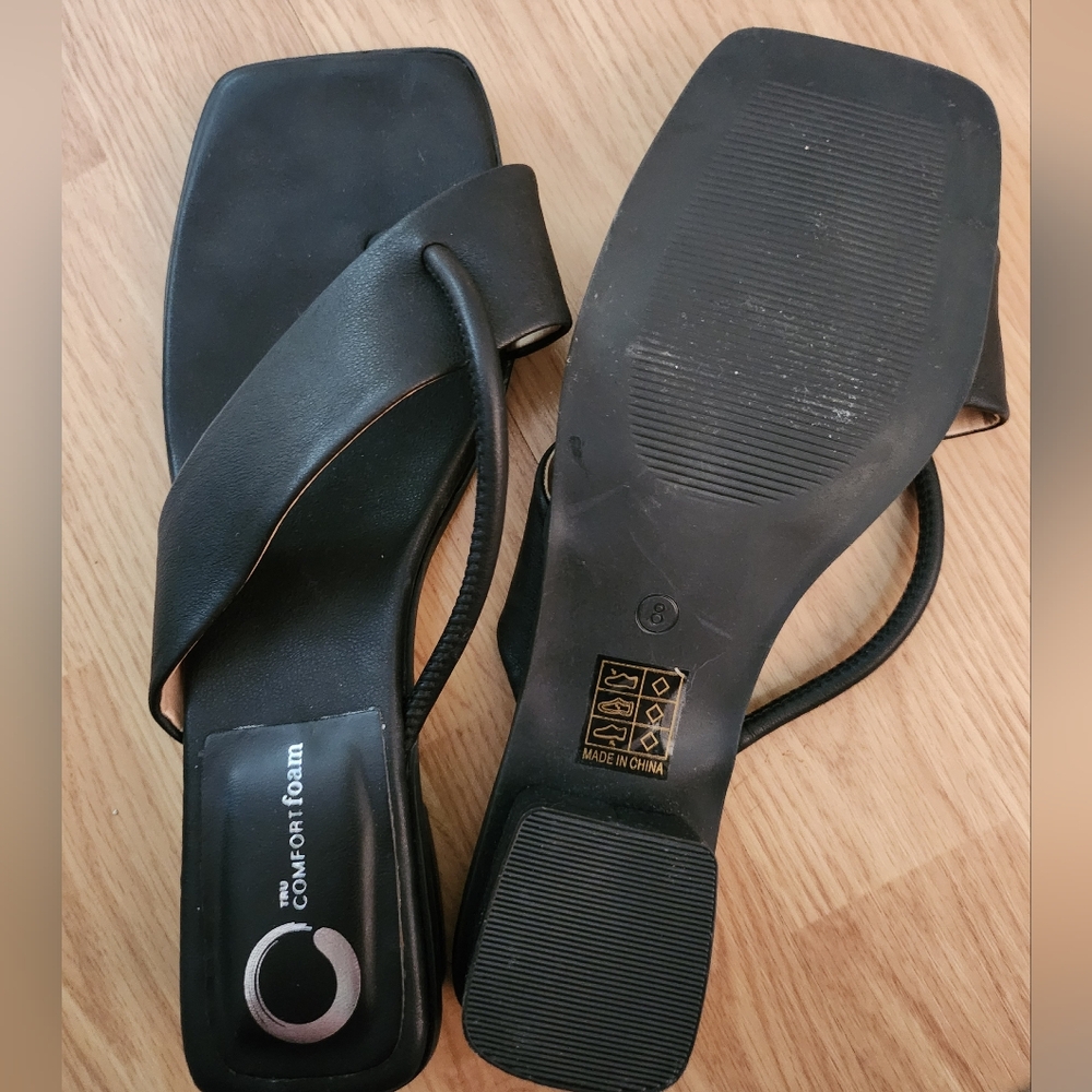 Black low heeled strappy sandals, slip on size 8